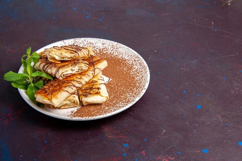 Clatite cu lapte condensat: reteta simpla si delicioasa pentru un desert iubit de copii